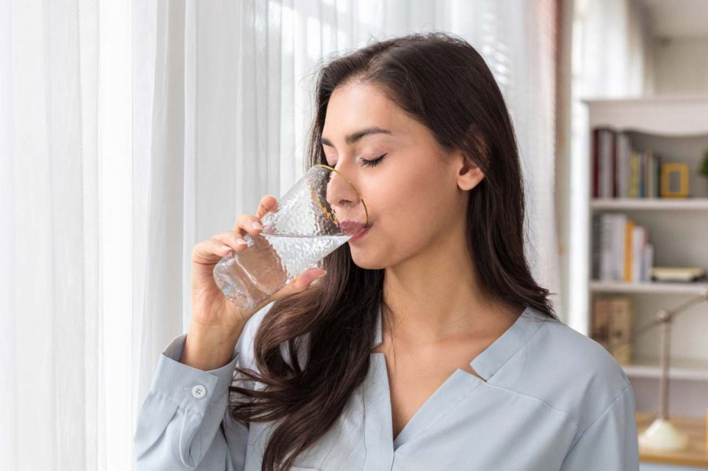 10 errori comuni nel bere acqua